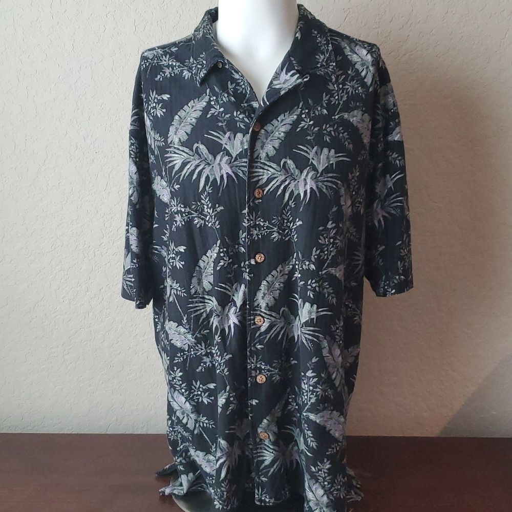 Pusser's West Indies Silk/Cotton blend size large Hawaiian shirt